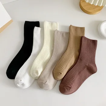 Дамски класически обикновен раиран свободни памучни чорапи корейската мода в японски стил Прости основни жените чорапи универсален кафяви чорапи