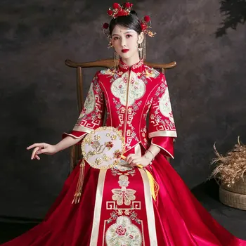 Елегантна бродерия на цвете Сватбен тост Чонсам Традиционното източно китайското сватбена рокля за двойки Qipao Vestidos