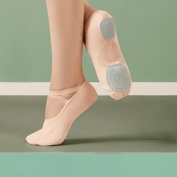 Продажба на едро стана меки подметки танцови обувки без връзки жена котешки нокът детско тяло, дишащи, леки балетные обувки