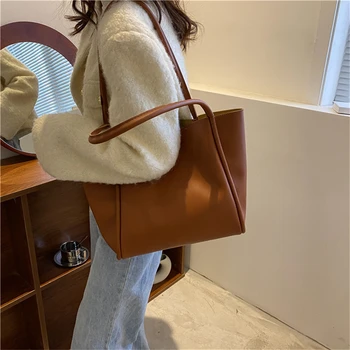Реколта е лесна чанта, дамска модерна чанта през рамо от изкуствена кожа, чанта, голям капацитет за подсумков, многофункционална чанта за пазаруване и пътуване