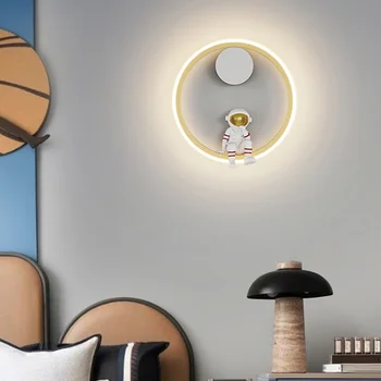 Скандинавска детска стая до с led стенни лампа Домашно креативен интериор в стил мультяшного момче-астронавти за спални, хол, топли полилеи